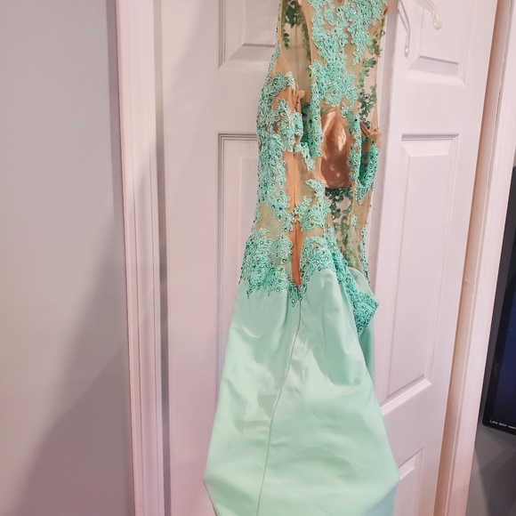Prom/Cocktail Party Dress by madison james & Heels - Picture 6 of 8